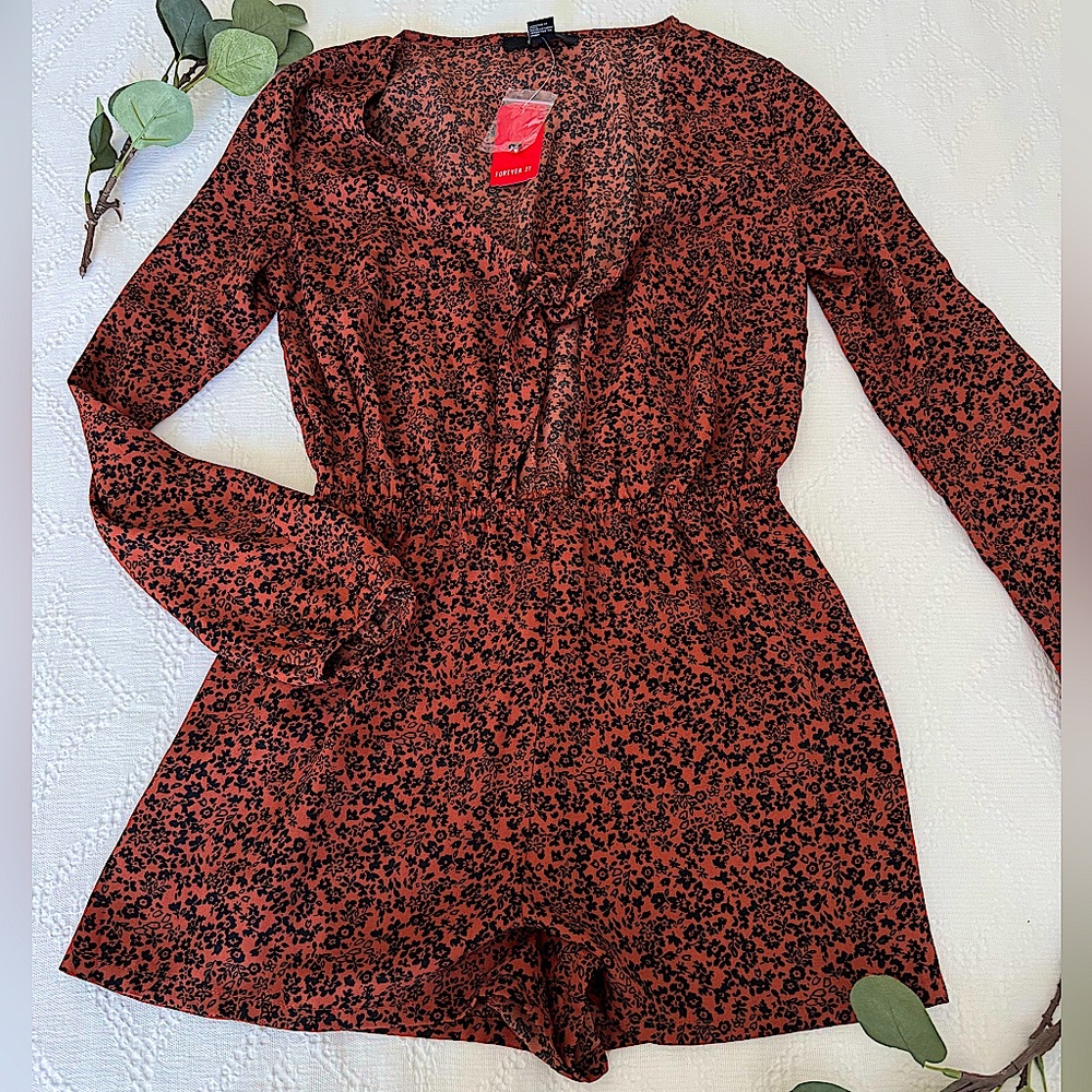 Forever 21 Floral Front Tie Long sleeve Romper (NWT)